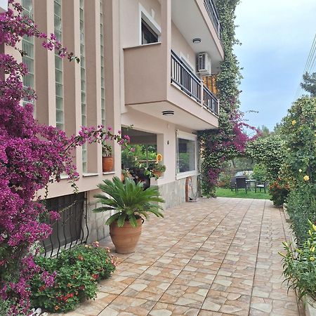 Kouros Studios Kavala Exterior foto