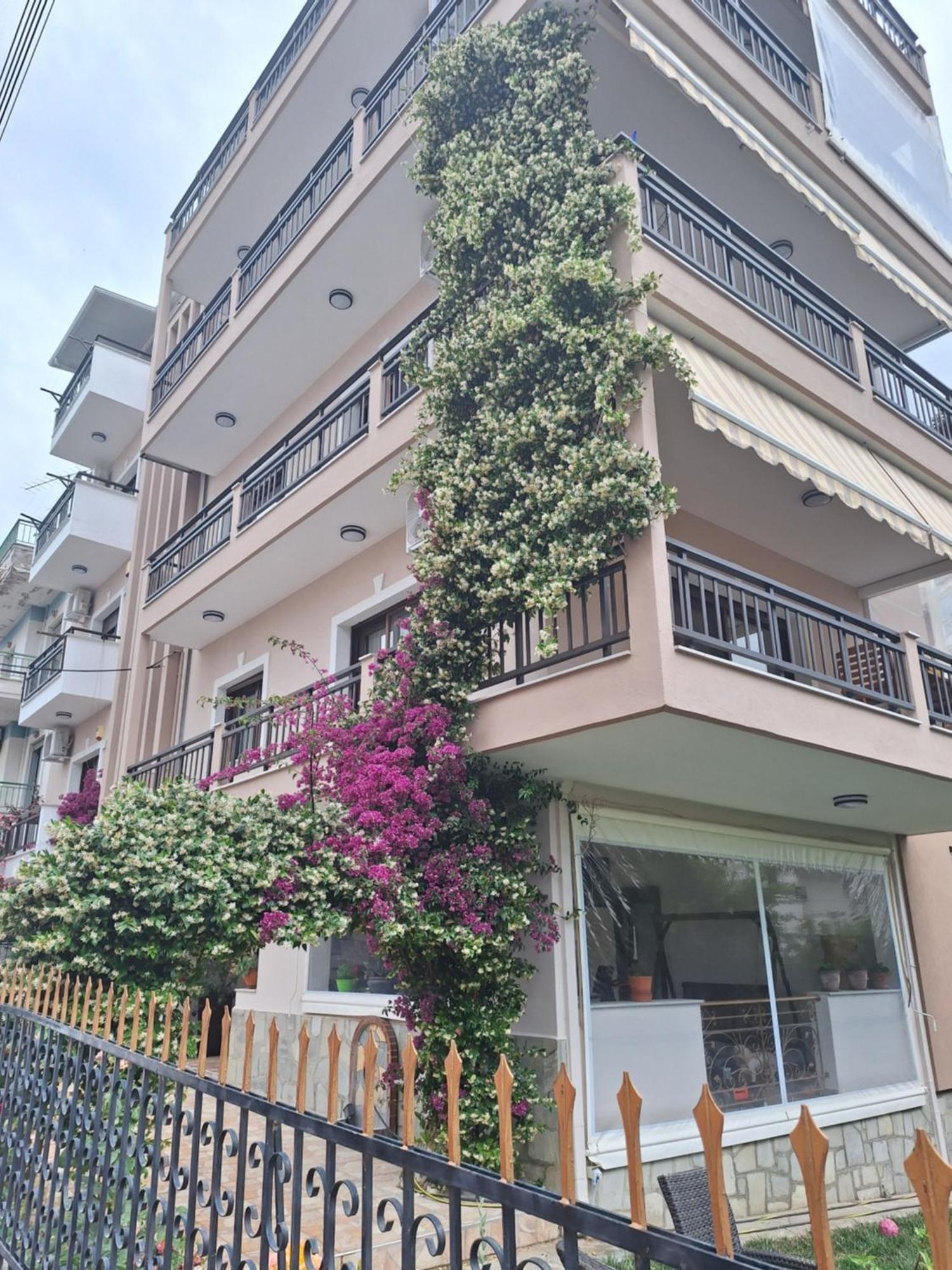 Kouros Studios Kavala Exterior foto